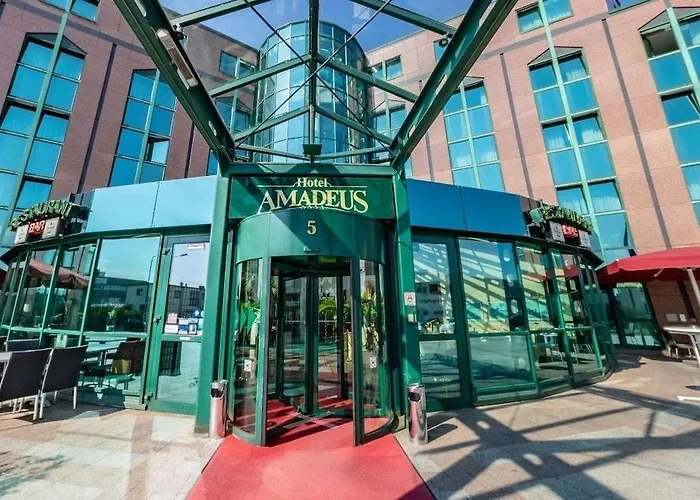 Otel Amadeus Frankfurt 4*