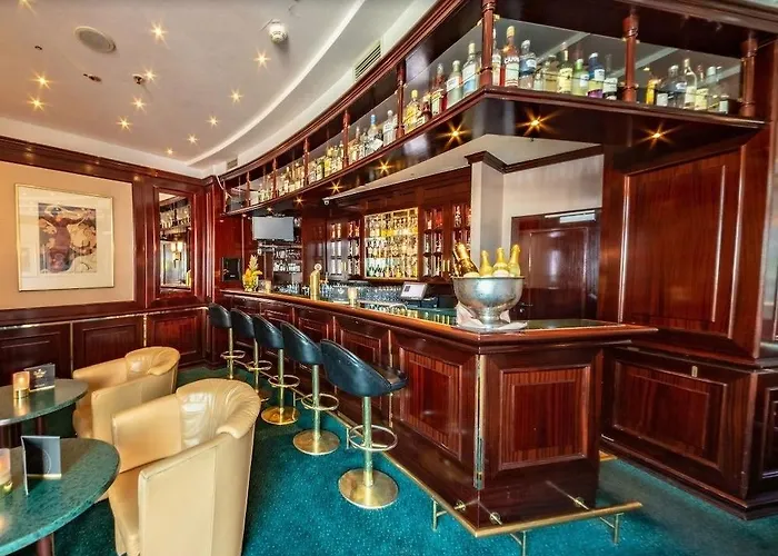 Otel Amadeus Frankfurt 4*