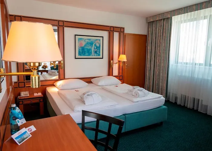 Hotel Amadeus Frankfurt 4*